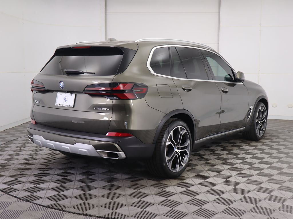 Thumbnail: 2024 BMW X5 - 5
