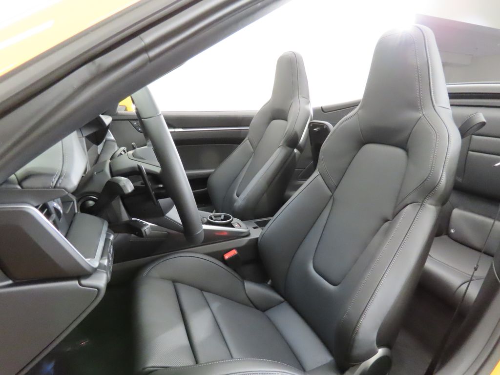 Thumbnail: 2026 Porsche 911 - 5