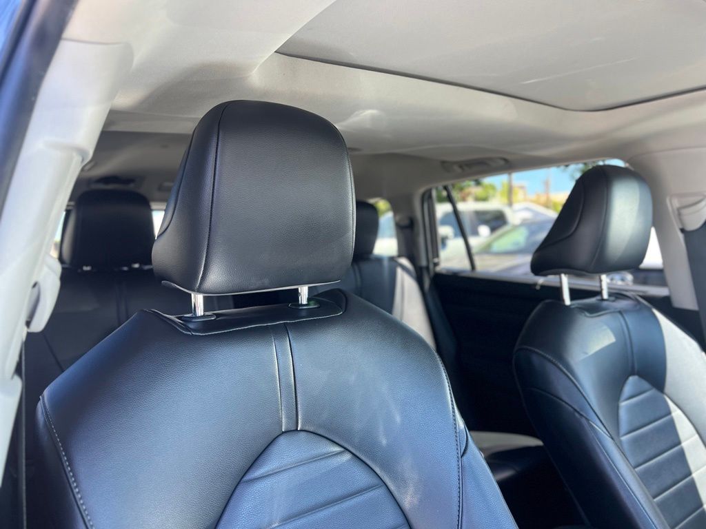 Used 2022 Toyota Highlander SUV