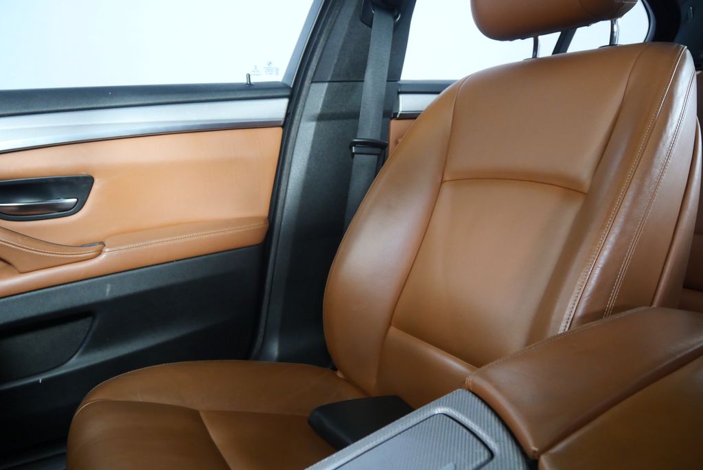 2015 BMW 5 Series 535i 27