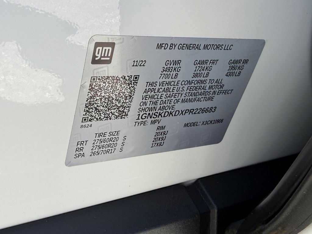 used 2023 Chevrolet Suburban car