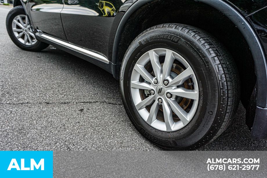 Used 2023 Black Dodge SXT image 16