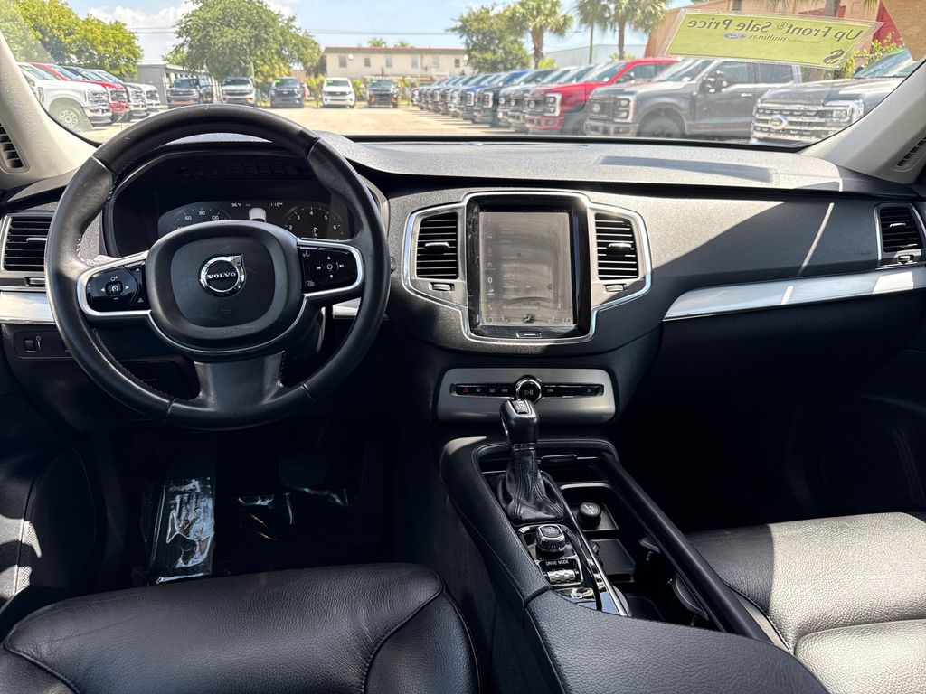 Certified Used 2018 Gray Volvo T6 Momentum image 5