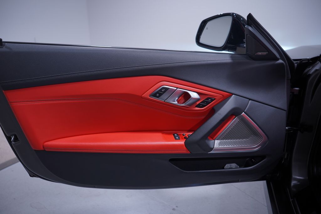 Thumbnail: 2021 BMW Z4 - 17