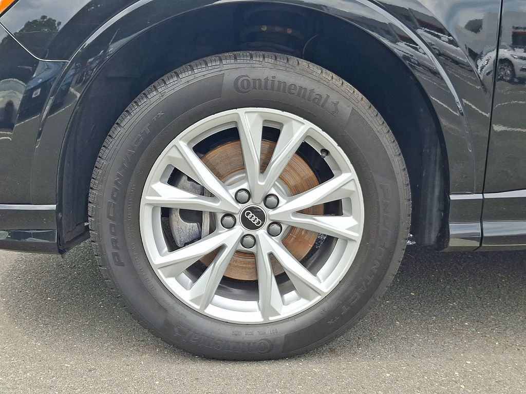Thumbnail: 2021 Audi Q3 - 8