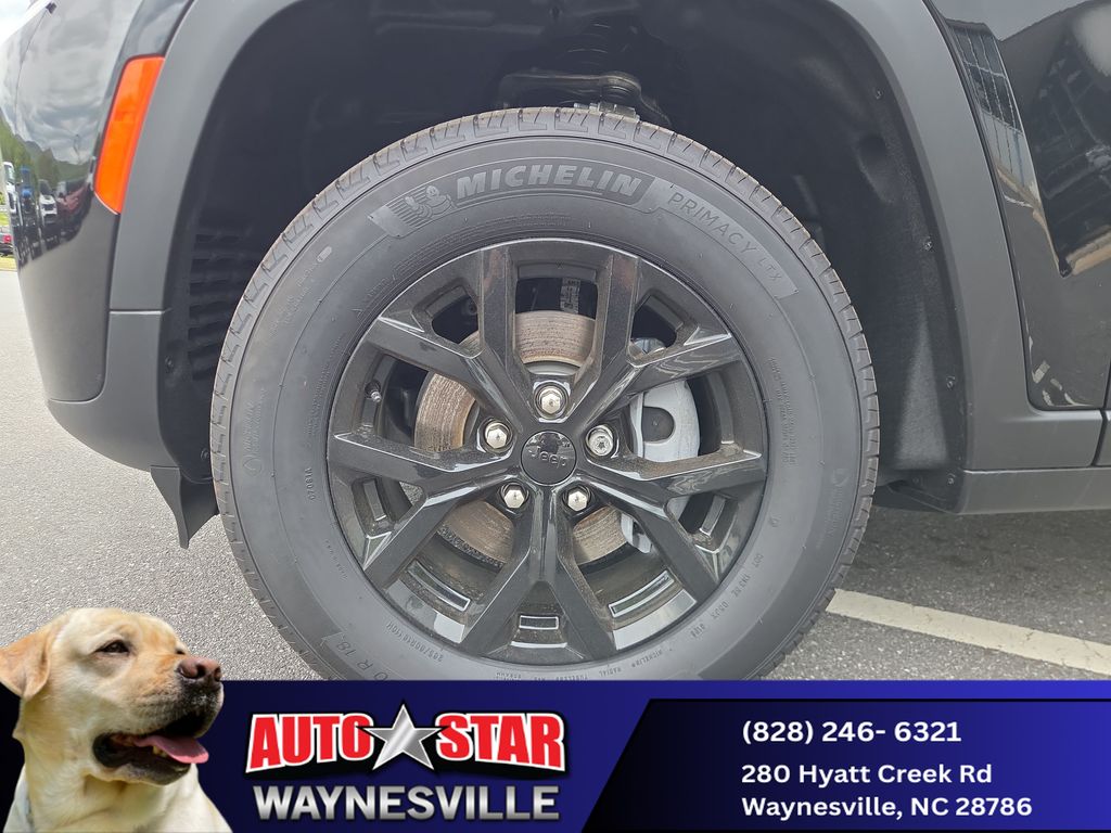 new 2026 Jeep Grand Cherokee car, priced at $44,949