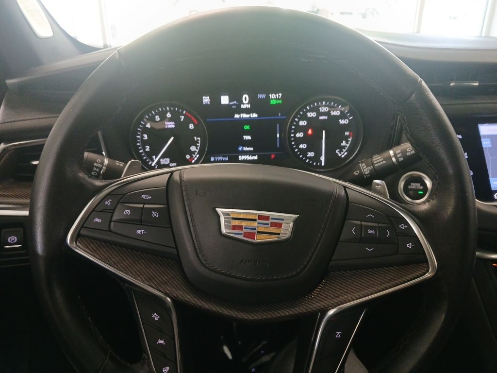 used 2022 Cadillac XT5 car, priced at $32,550