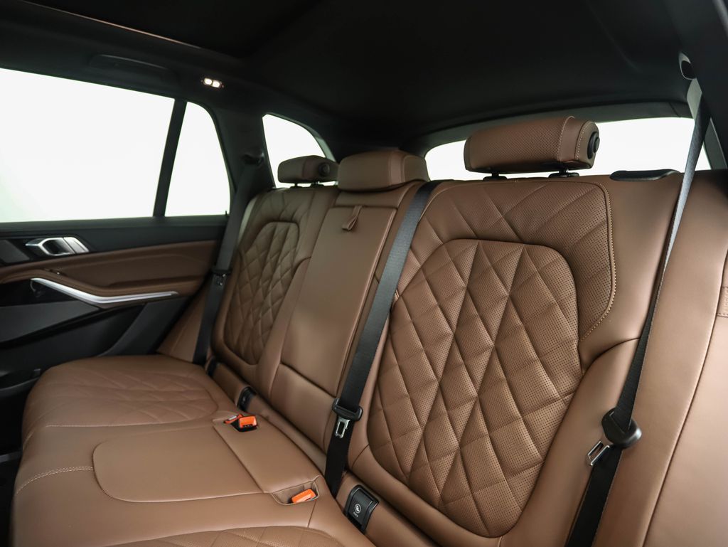 Thumbnail: 2026 BMW X5 - 24