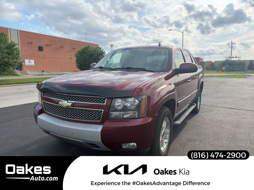 Red (Deep Ruby Metallic) 2009 Chevrolet Avalanche LT 4WD Pickup Truck Four-Wheel Drive 6-Speed Automatic