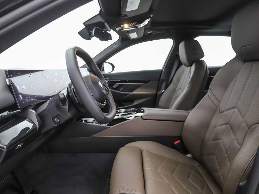 Thumbnail: 2026 BMW 5 Series - 12