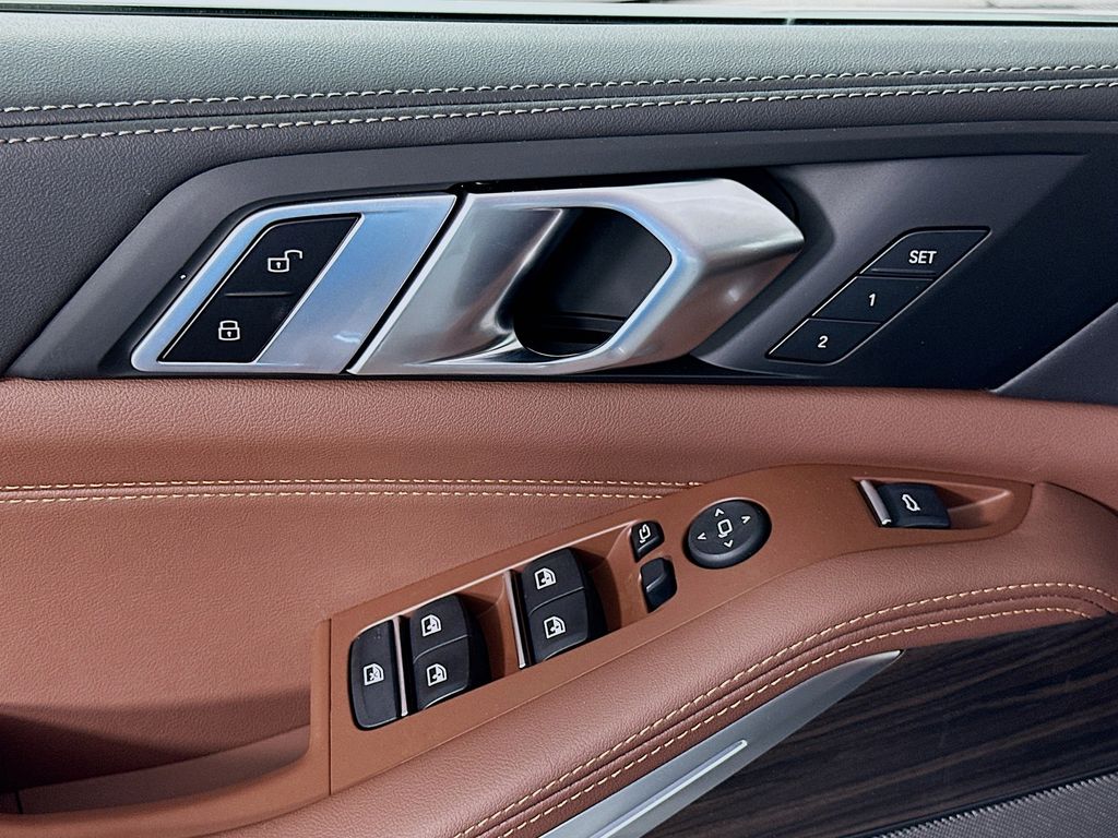 Thumbnail: 2026 BMW X5 - 20