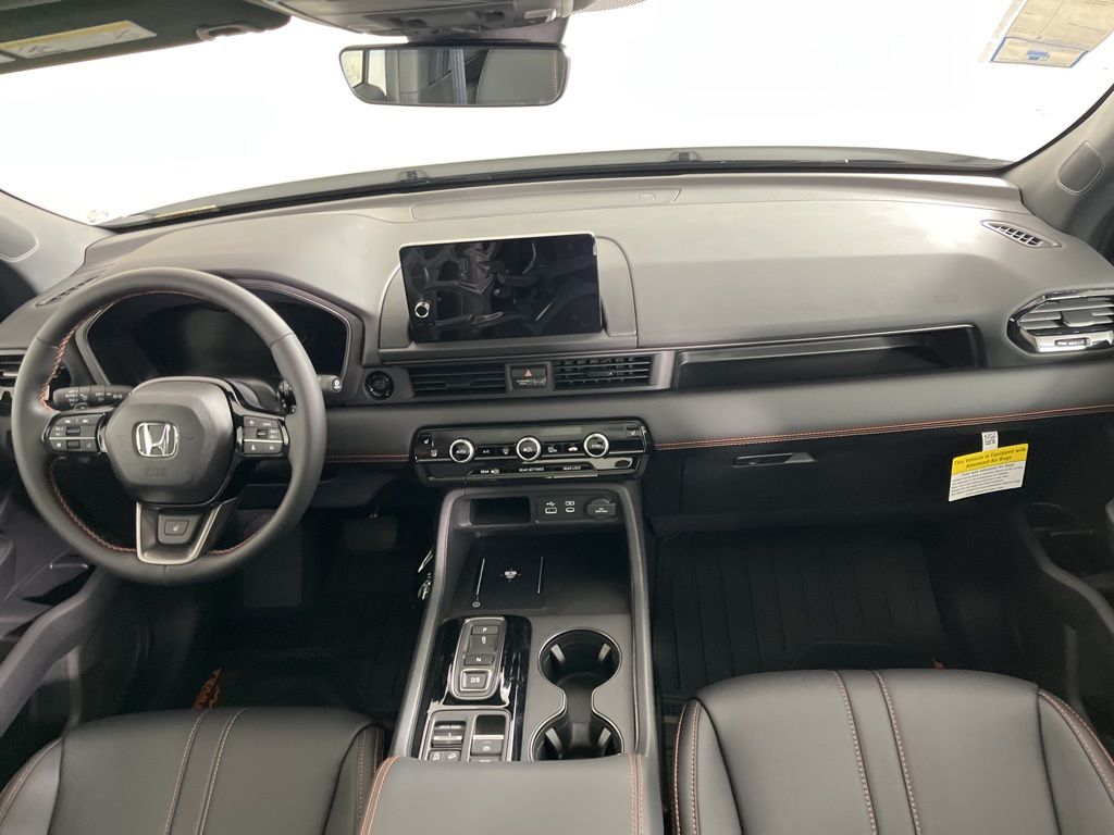 Thumbnail: 2025 Honda Pilot - 17