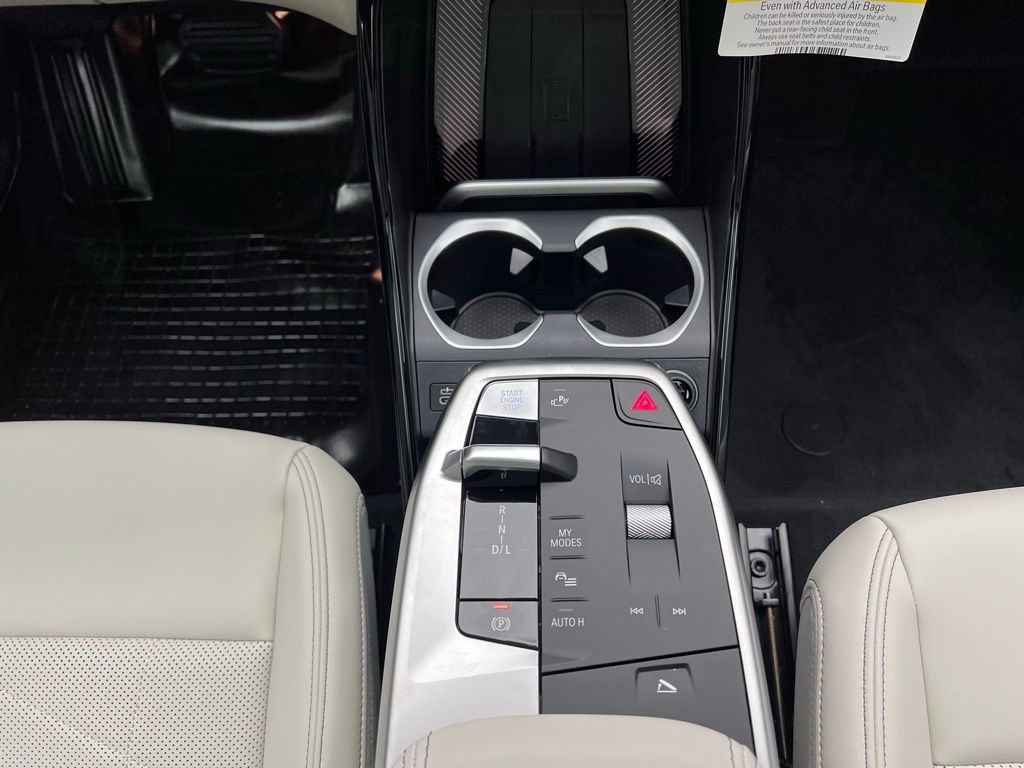 Thumbnail: 2026 BMW X1 - 11