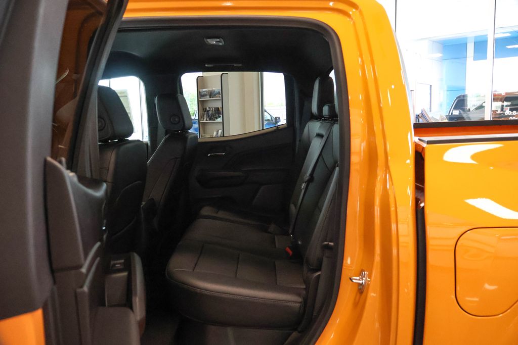2025 Chevrolet Colorado LT 31