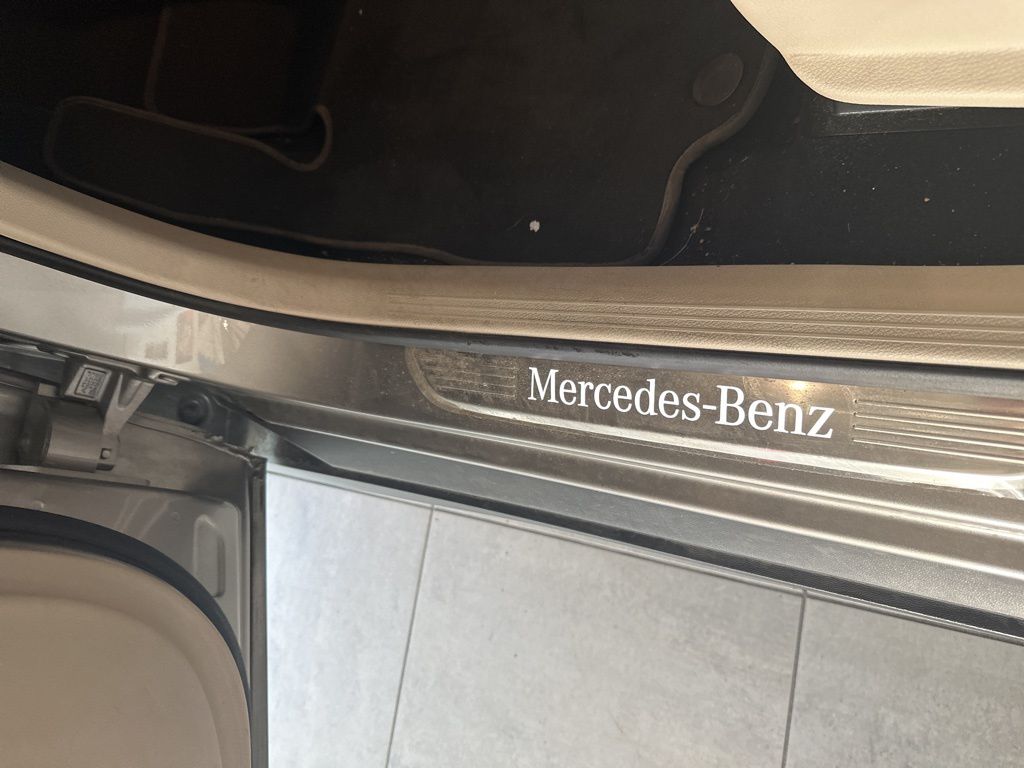 2021 Mercedes-Benz GLC GLC 300 15