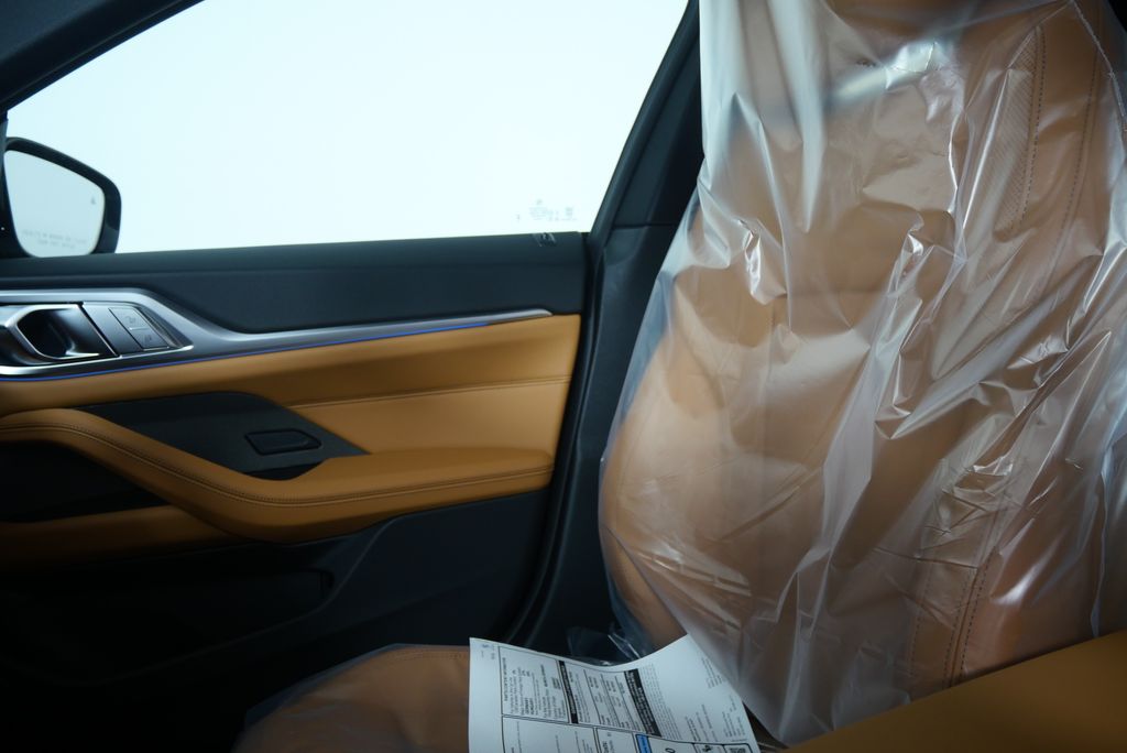 Thumbnail: 2025 BMW i4 - 23