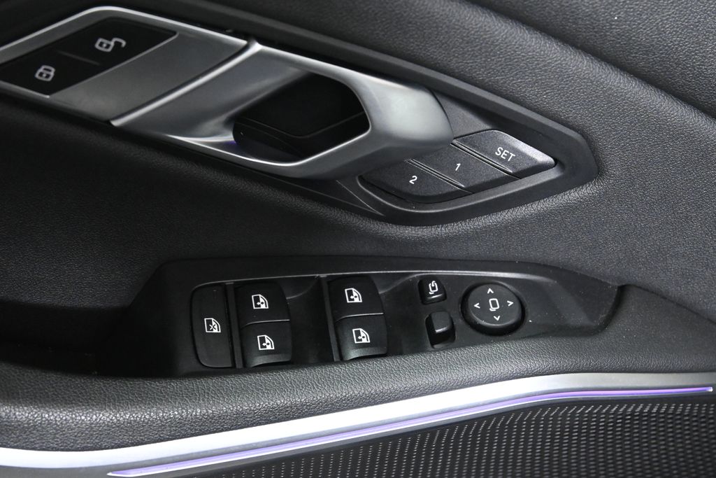 Thumbnail: 2021 BMW 3 Series - 29