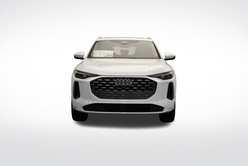 Thumbnail: 2025 Audi Q5 - 8