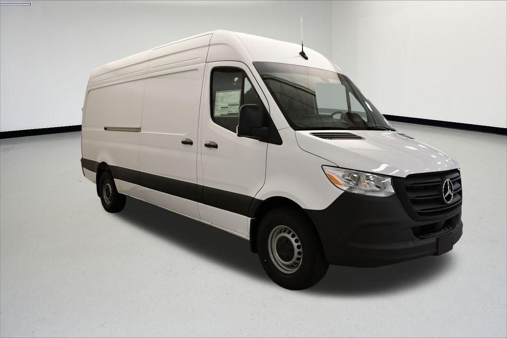 Thumbnail: 2026 Mercedes-Benz Sprinter - 3