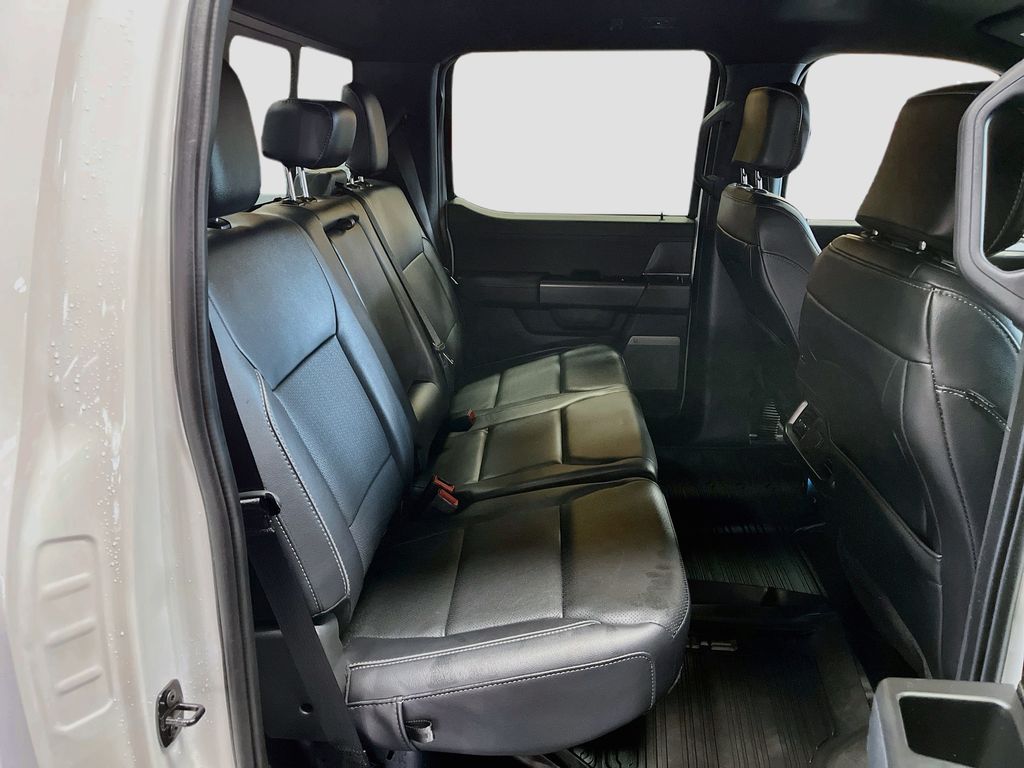 Used 2024 White Metallic Ford Lariat image 28