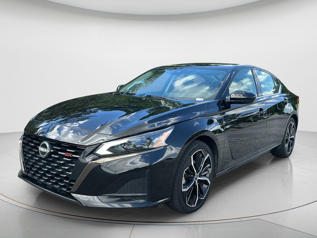 Pre-Owned 2021 Nissan Altima 2.5 SR 4D Sedan in #L040704A | Gettel