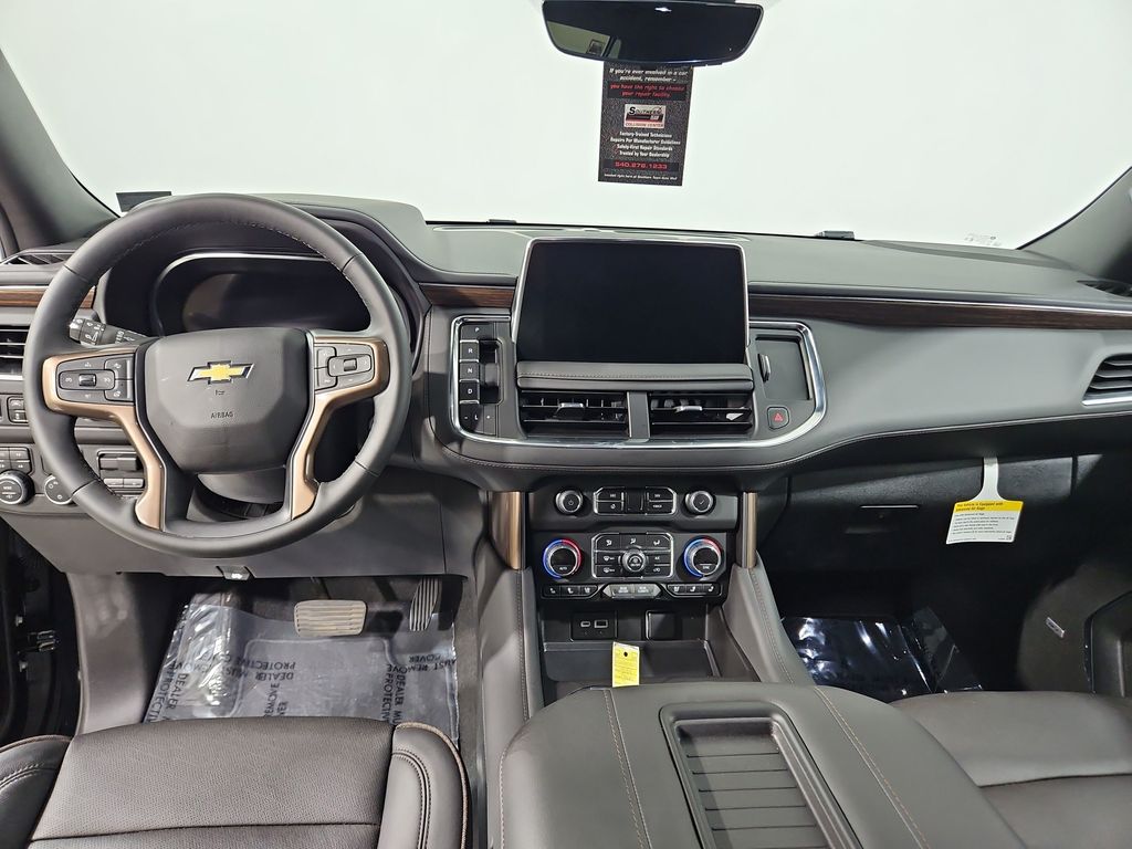 Used 2024 Black Chevrolet High Country image 13