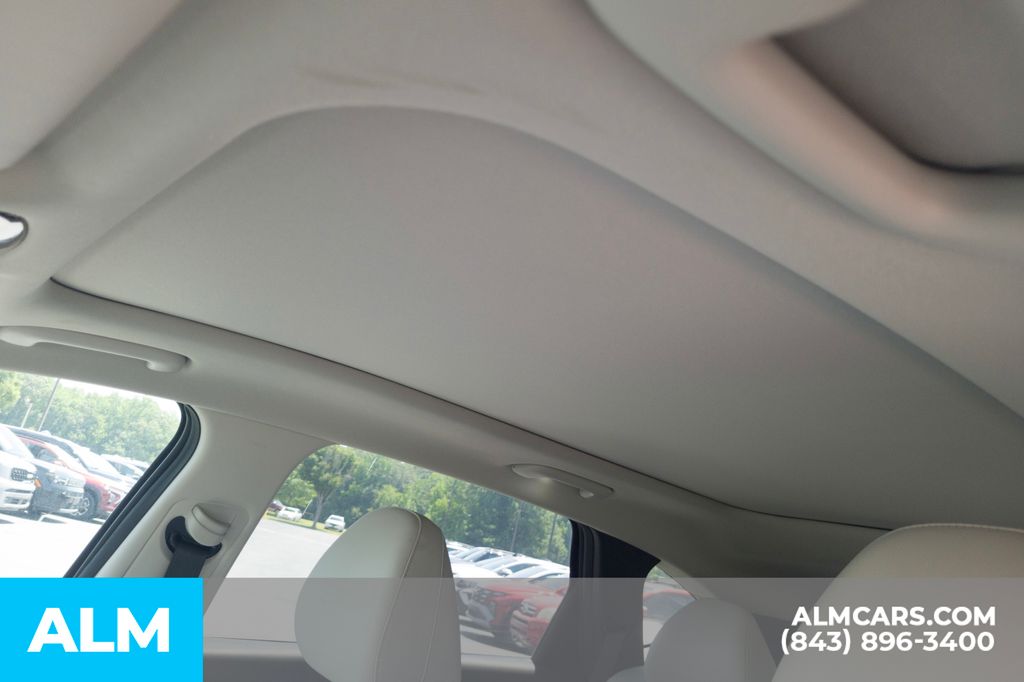 Used 2025 Deep Sea Hyundai Limited image 17