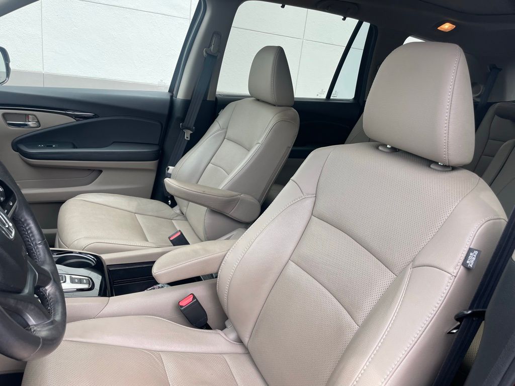 Thumbnail: 2022 Honda Pilot - 26