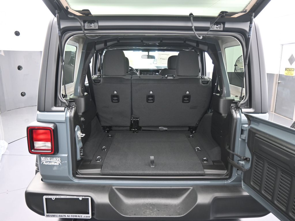 New 2026 Anvil Clear Coat Jeep Sport image 38