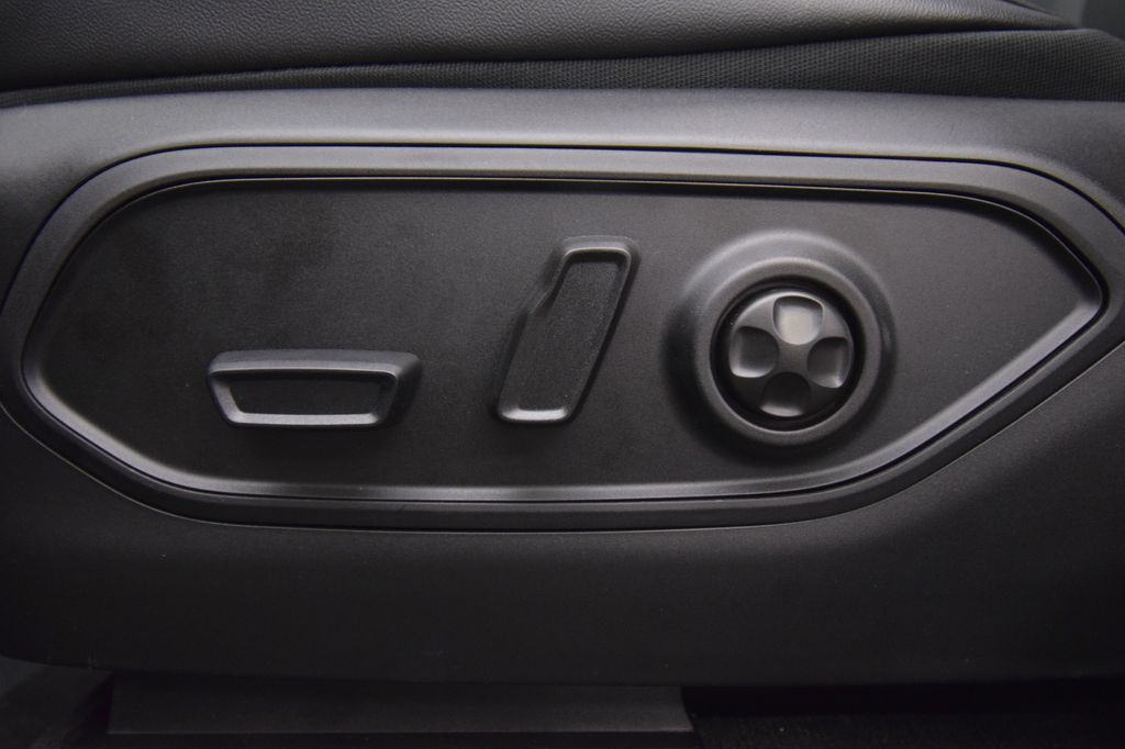 new 2026 Jeep Grand Cherokee L car, priced at $49,005