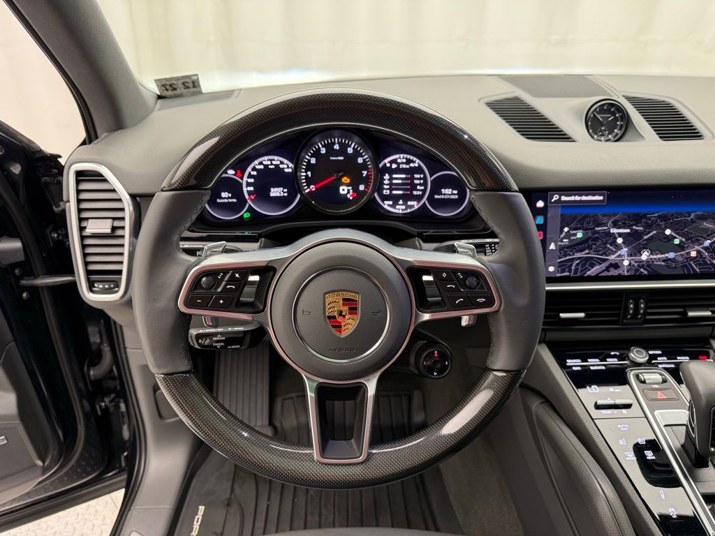 Thumbnail: 2023 Porsche Cayenne - 6
