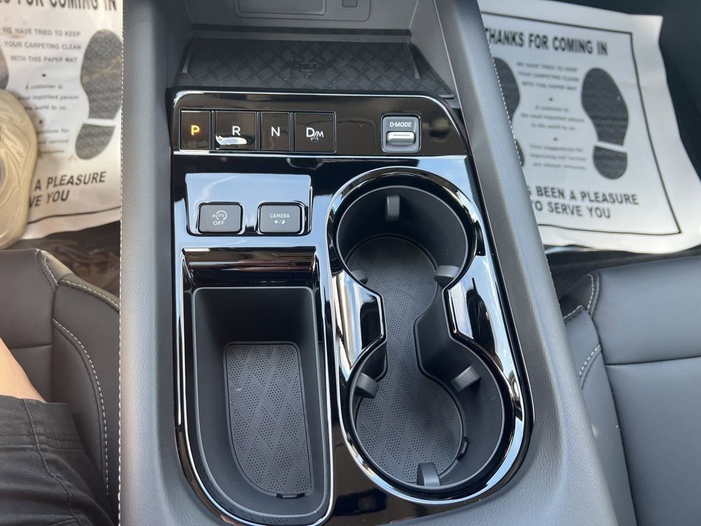 2025 Everest White Pearl Tricoat Nissan Murano SL AWD SUV