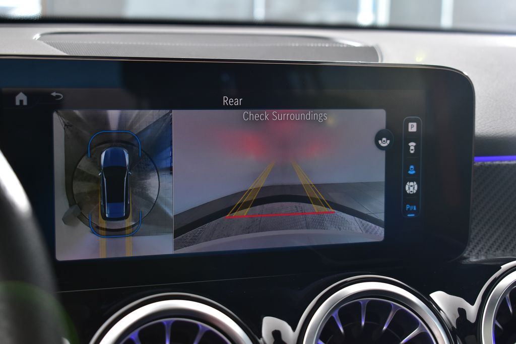 Thumbnail: 2025 Mercedes-Benz GLB - 23