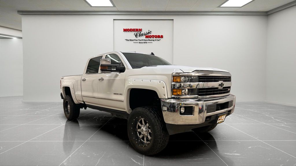 2016 Chevrolet Silverado 3500HD LTZ Crew Cab 4WD
