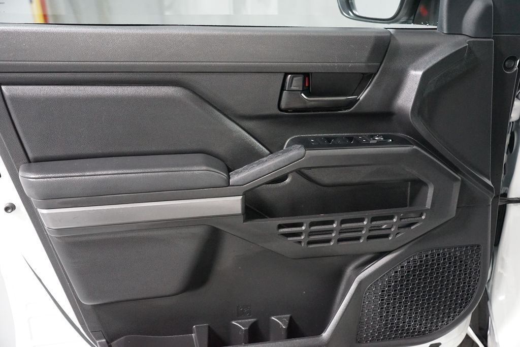 Thumbnail: 2024 Toyota Tacoma - 31