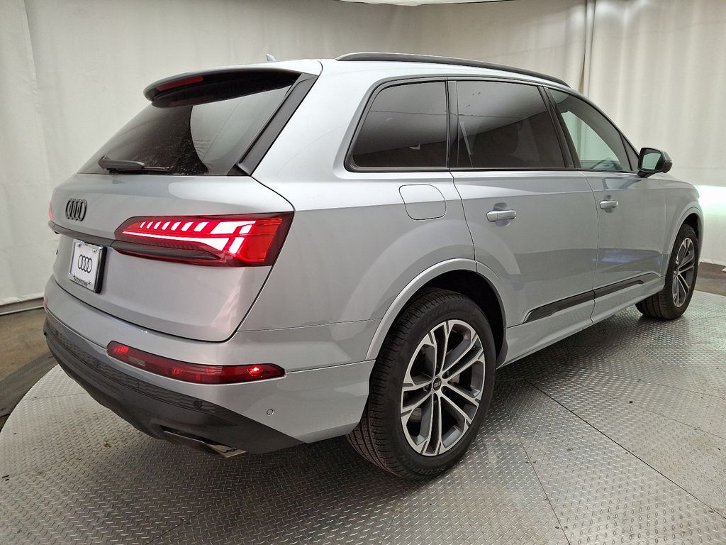 2025 Audi Q7 Premium Plus 3