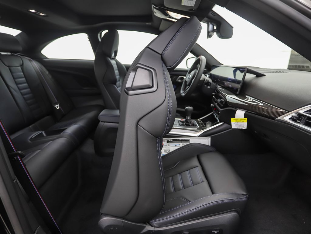 Thumbnail: 2025 BMW M2 - 27