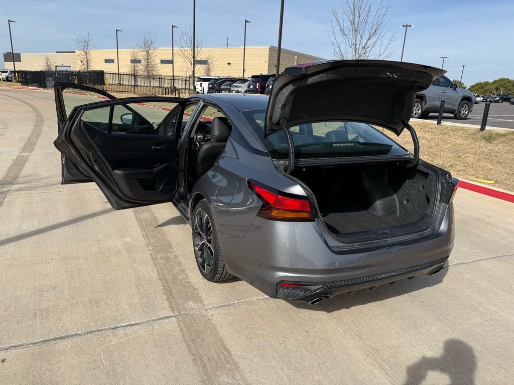 Thumbnail: 2024 Nissan Altima - 24