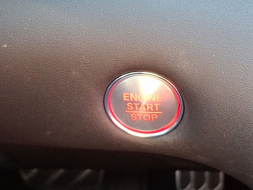 Thumbnail: 2025 Acura TLX - 25