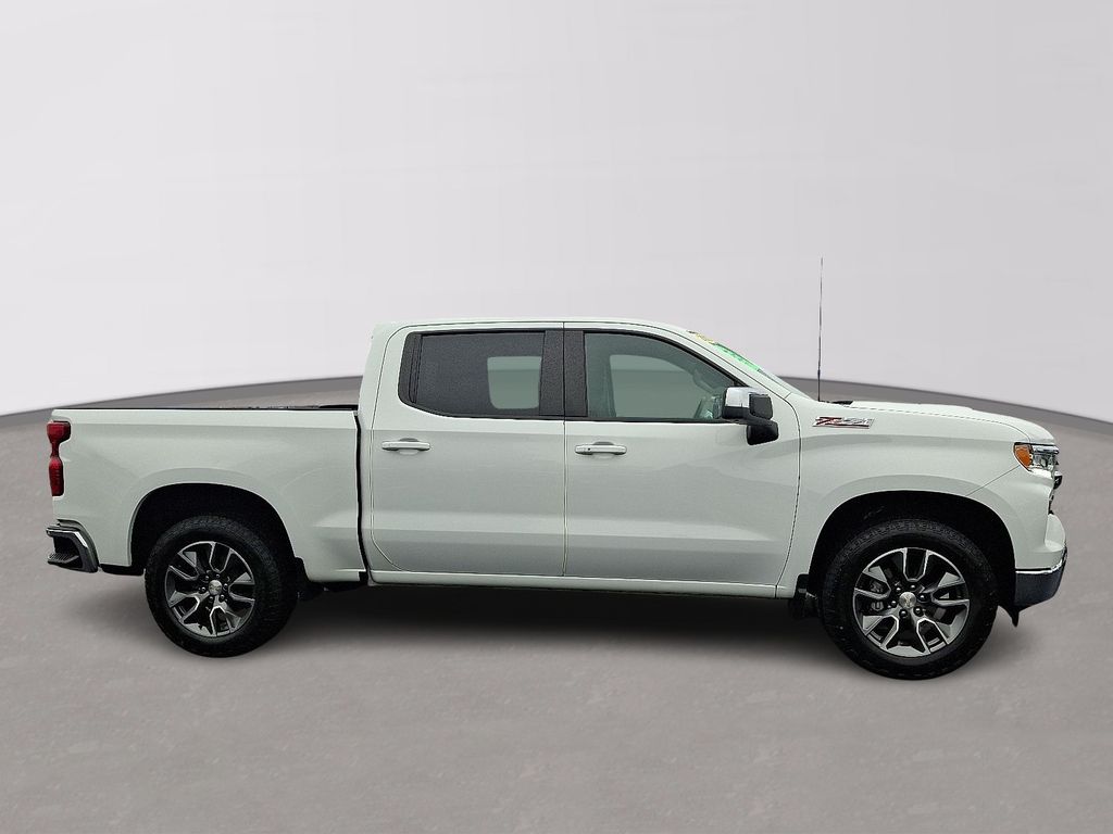 Thumbnail: 2022 Chevrolet Silverado 1500 - 7