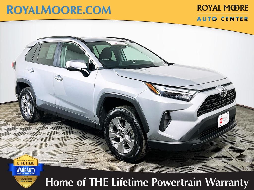 Silver Sky Metallic 2025 Toyota RAV4 XLE AWD SUV / Crossover All-Wheel Drive 8-Speed Automatic