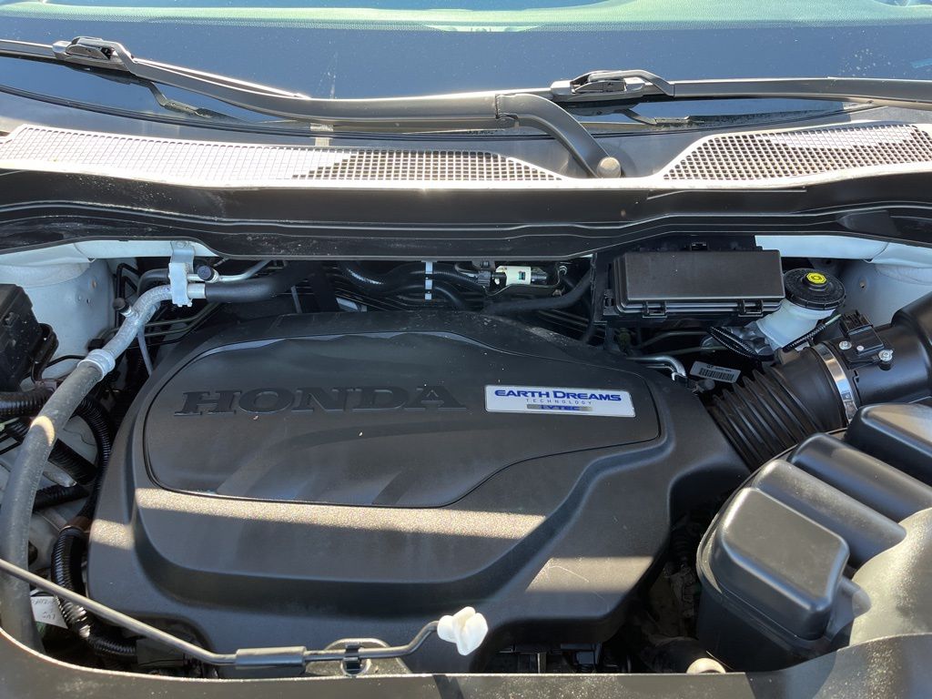 Thumbnail: 2019 Honda Ridgeline - 14