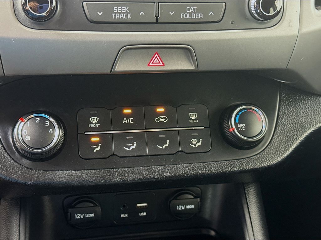 Thumbnail: 2016 Kia Sportage - 15