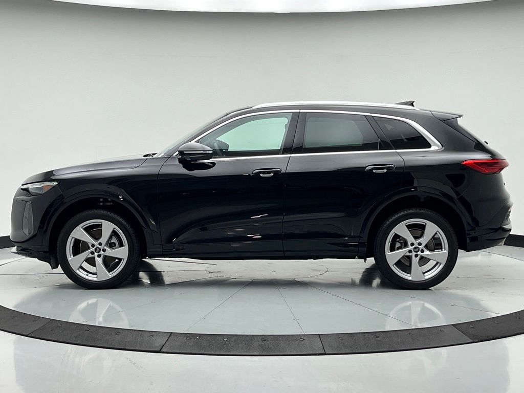 Thumbnail: 2025 Audi Q5 - 8