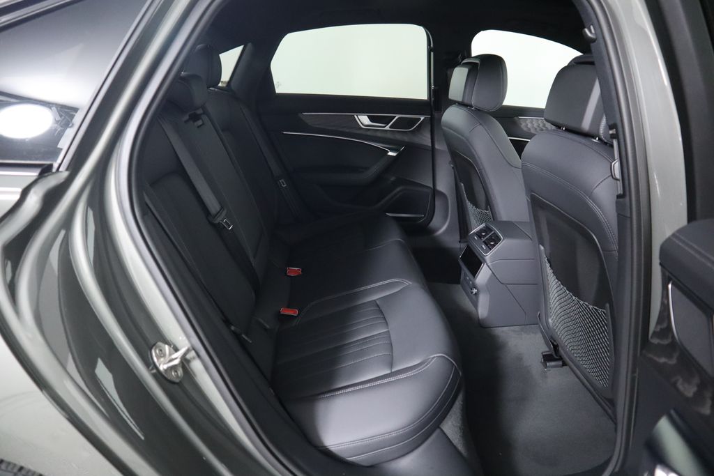 2025 Audi A6  24