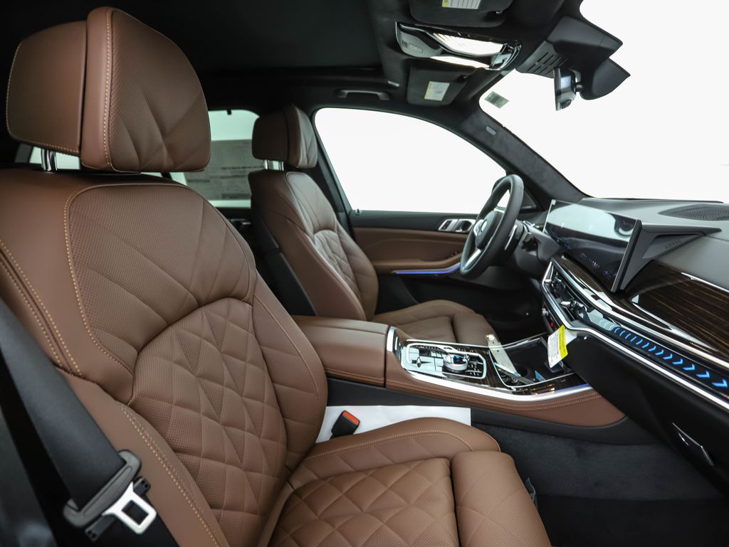 Thumbnail: 2026 BMW X5 - 31