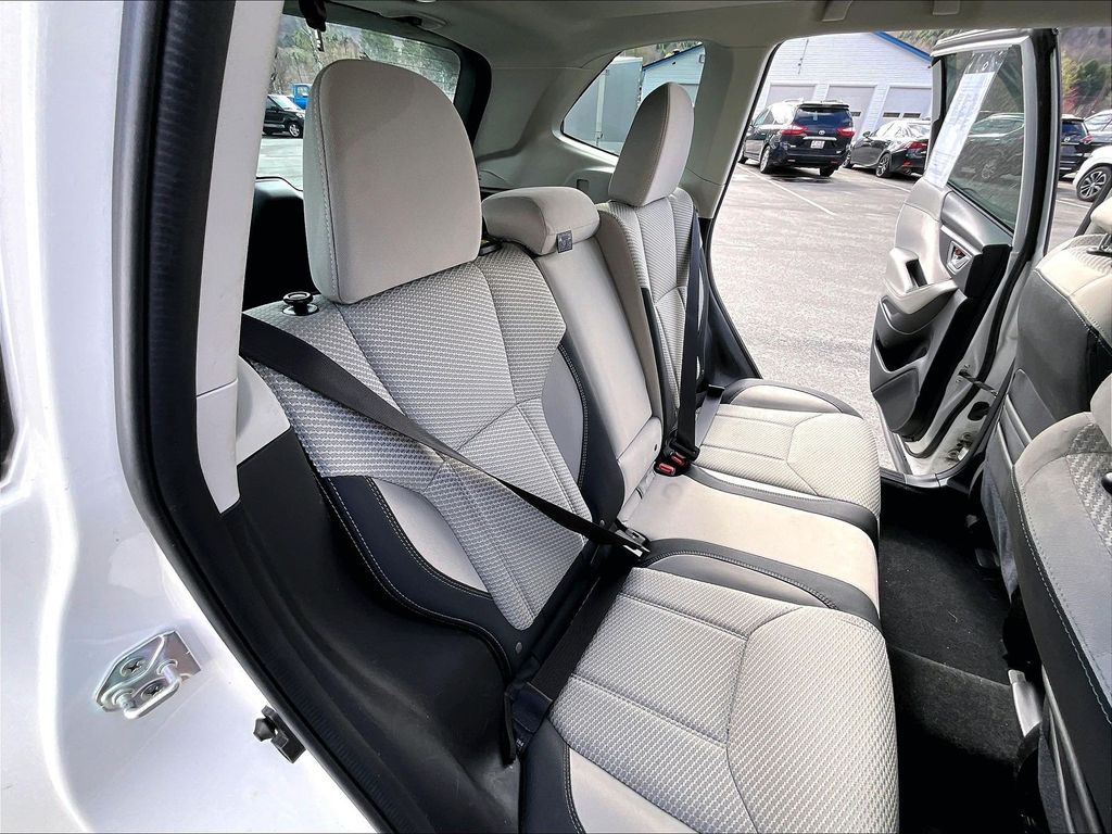2023 Subaru Forester — photo 16