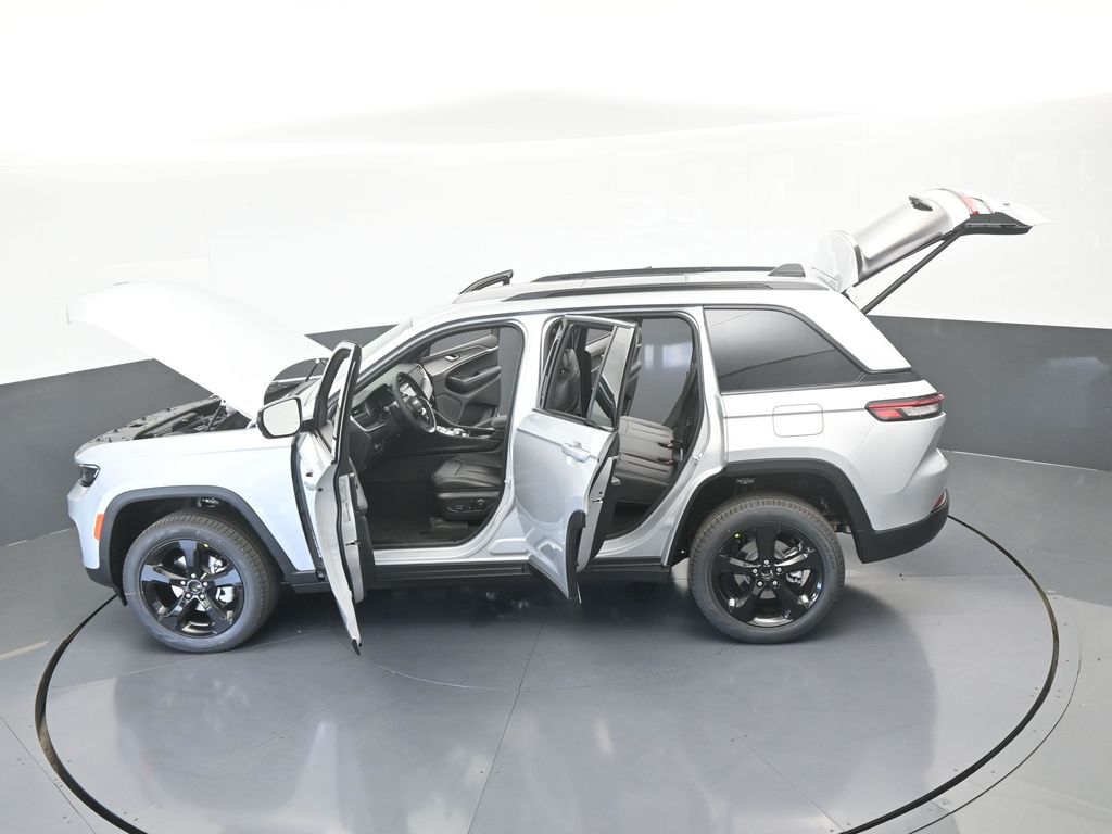 New 2025 Silver Zynith Jeep Limited image 61