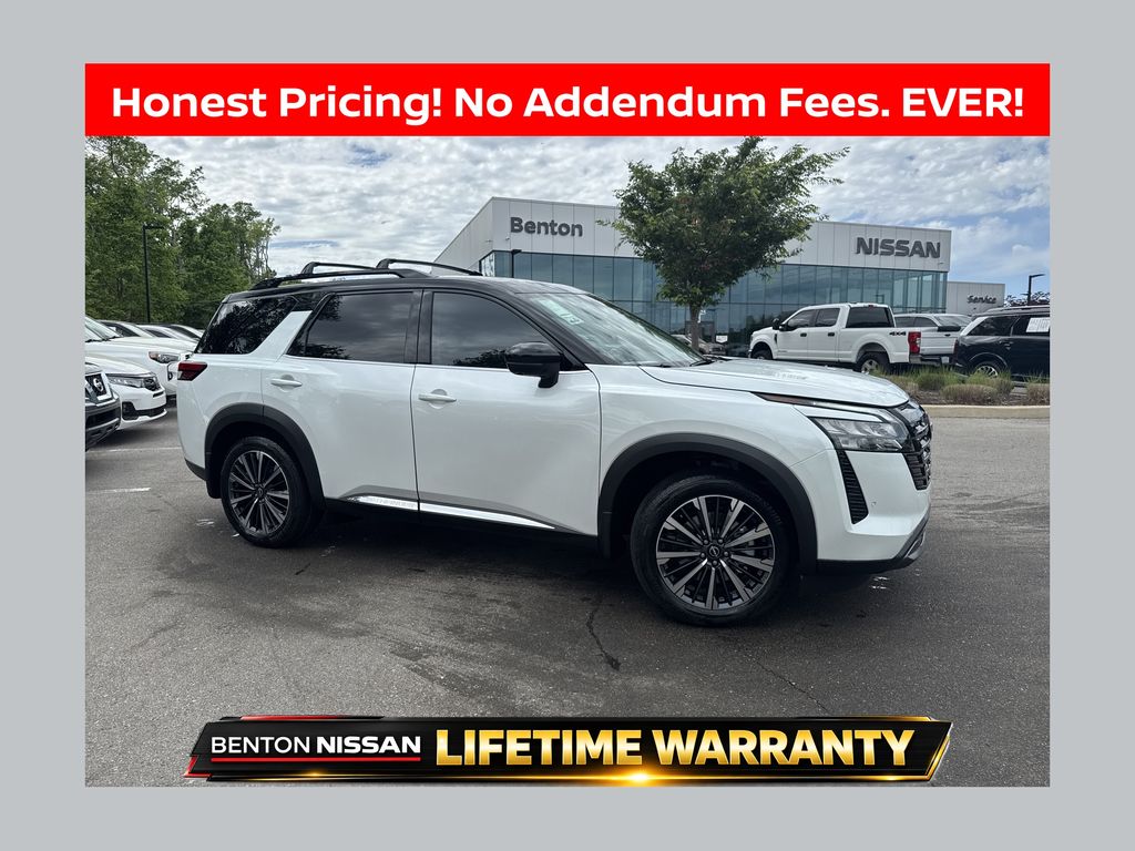 Everest White Pearl/Black 2026 Nissan Pathfinder SUV / Crossover Front-Wheel Drive 9-Speed Automatic