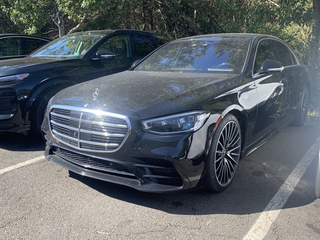 Thumbnail: 2022 Mercedes-Benz S-Class - 3